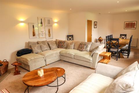 undefined, Murthly, Perth and Kinross PH1