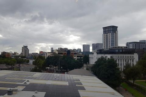 2 bedroom apartment to rent, Floor 5, 1A Elmira Way, Salford Quays., Manchester M5