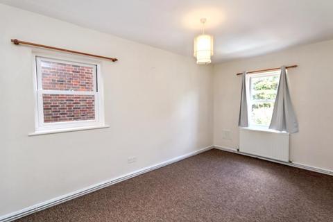 2 bedroom apartment to rent, Wren Court, Surbiton KT5