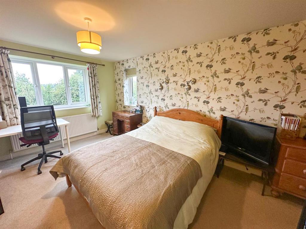 Four Bed Townhouse, Silsden 11