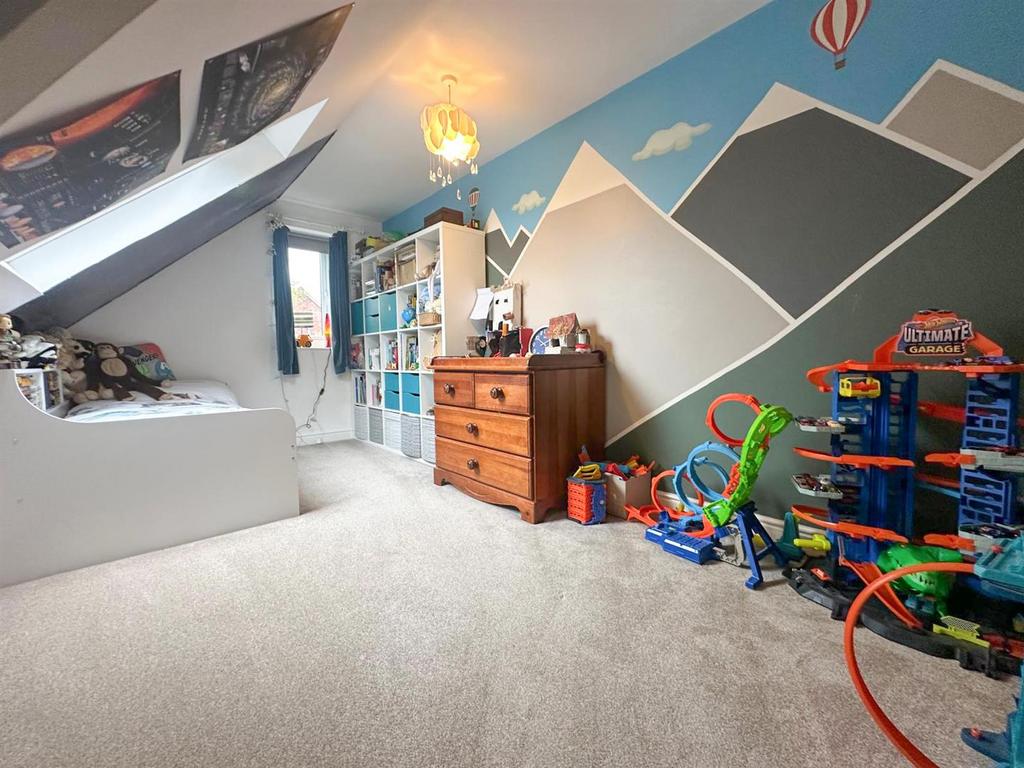 Four Bed Townhouse, Silsden 19