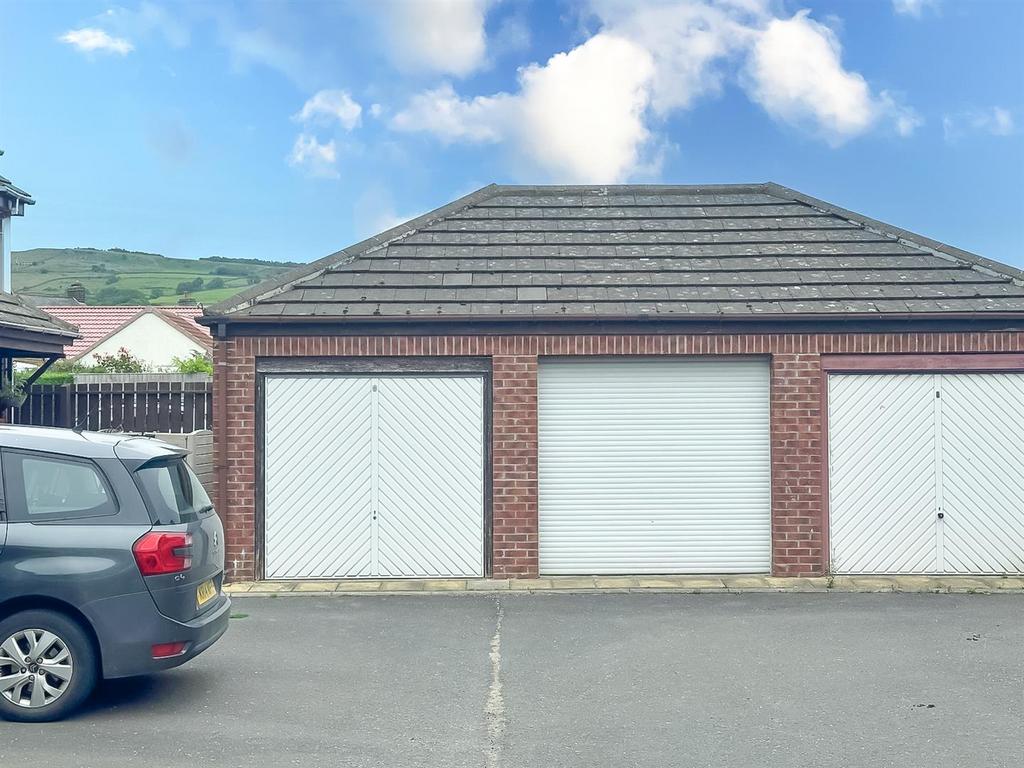 Four Bed Townhouse, Silsden 23
