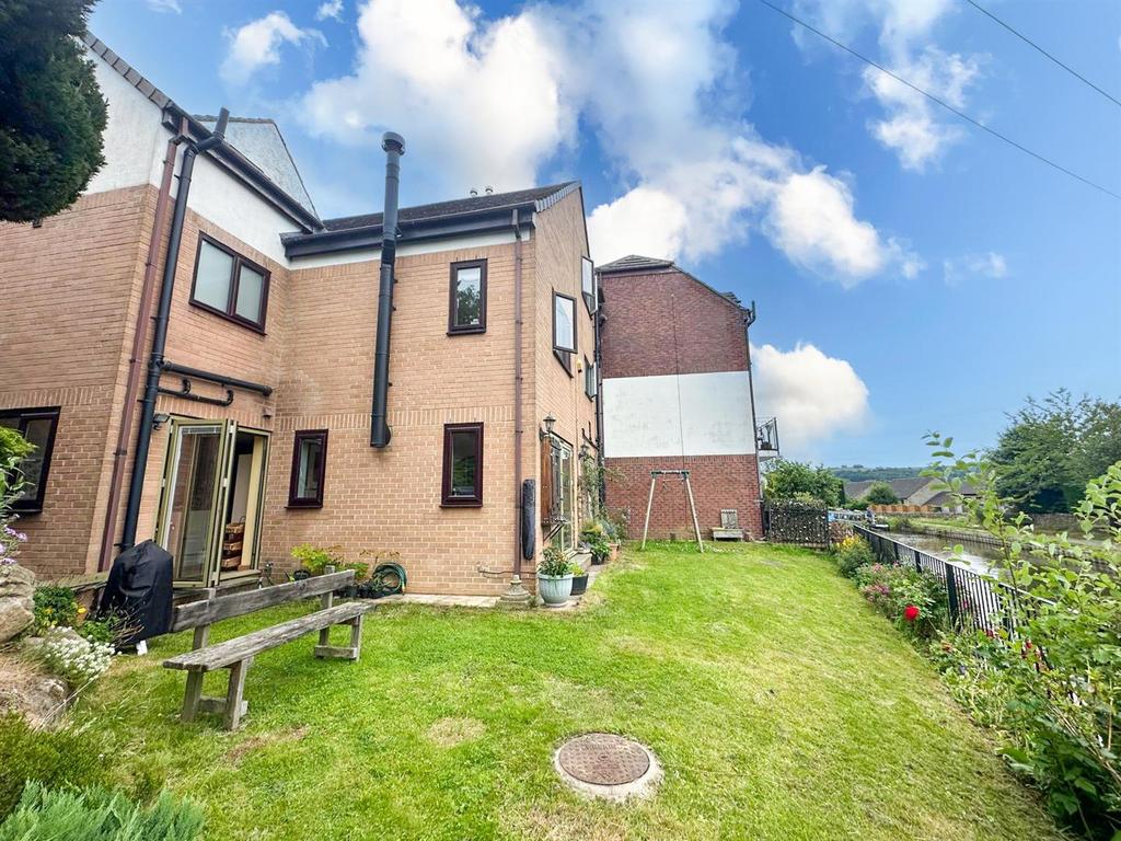 Four Bed Townhouse, Silsden 24