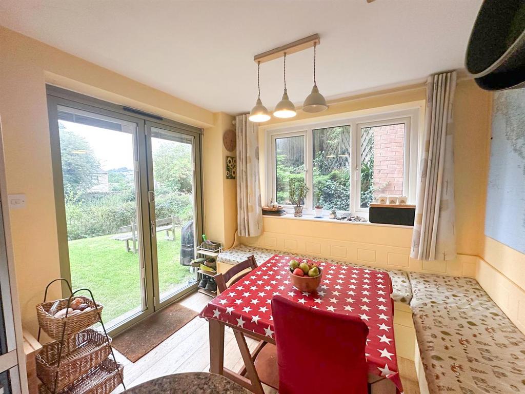 Four Bed Townhouse, Silsden 8