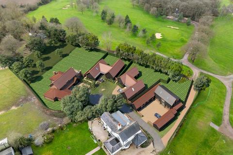4 bedroom detached house for sale, Moulsham Green View, Moulsham Thrift, Chelmsford CM2
