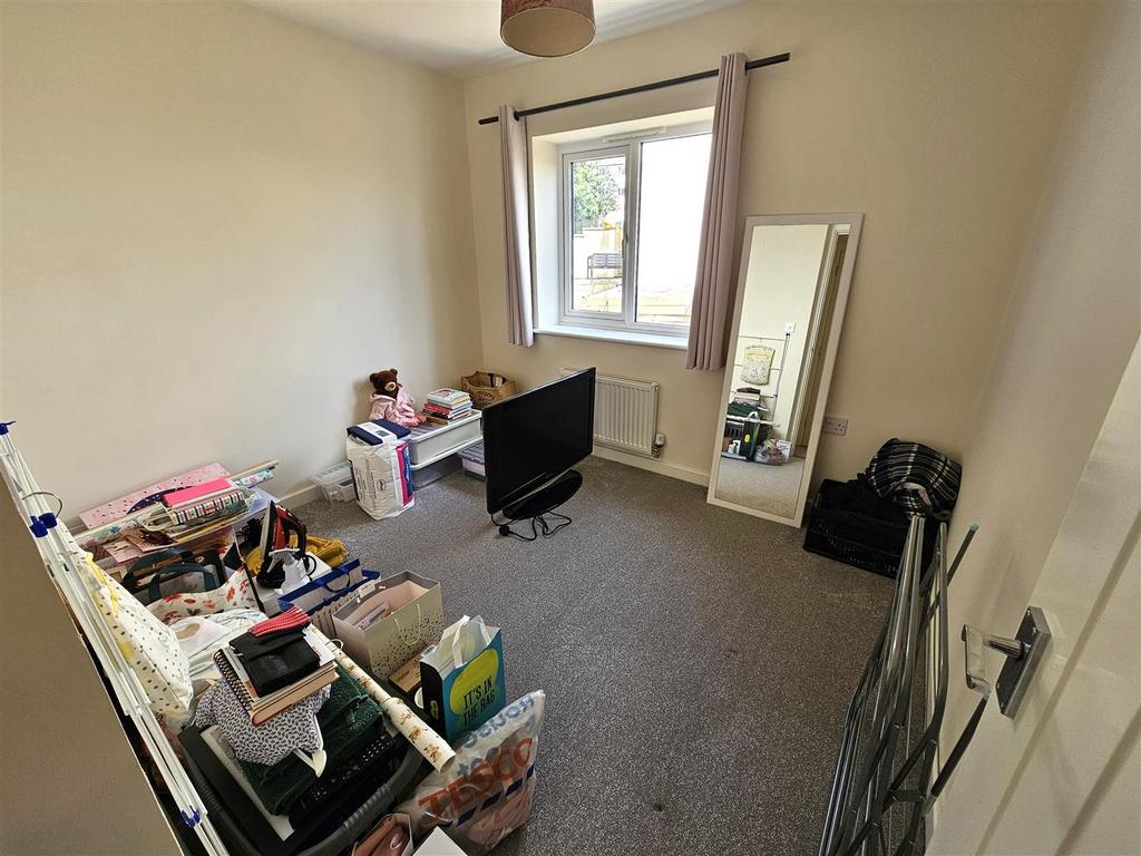 Bedroom 2.jpg