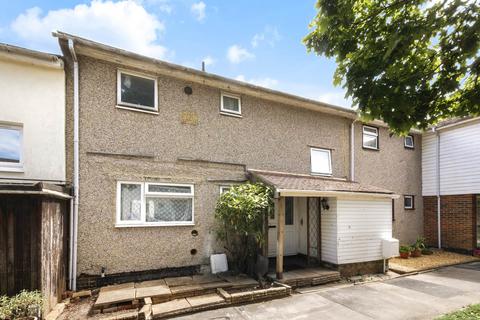 90 Aysgarth, Bracknell, RG12 8SF