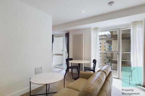 Studio to rent, Seagull Lane, London E16