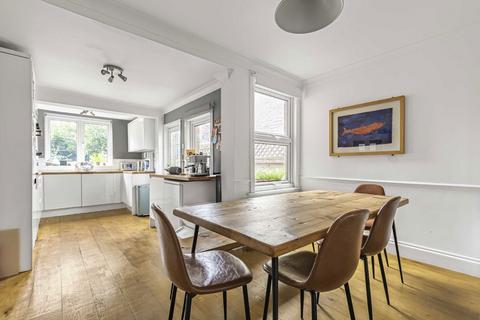 3 bedroom house for sale, Shacklegate Lane, Teddington TW11