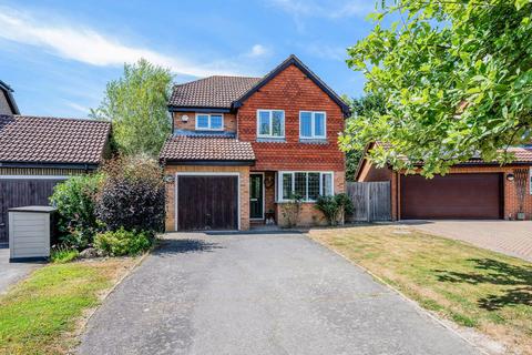 undefined, Lincolns Mead, Lingfield RH7