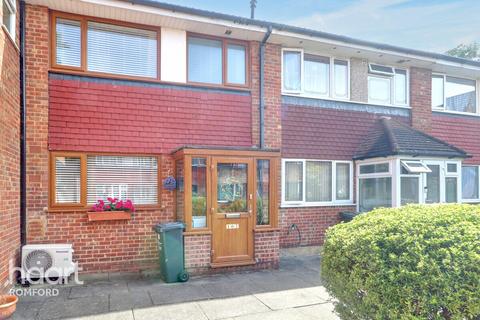 167 Great Cullings, Rush Green, Romford, RM7 0YR