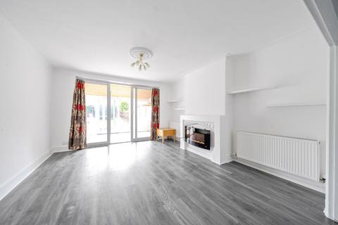 5 bedroom semi-detached house to rent, Park Avenue North, London, NW10