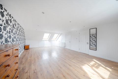 5 bedroom semi-detached house to rent, Park Avenue North, London, NW10