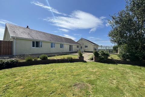 undefined, Llanfaelog, Ty Croes, Anglesey, LL63