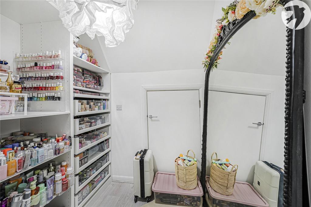 Walk In Wardrobe