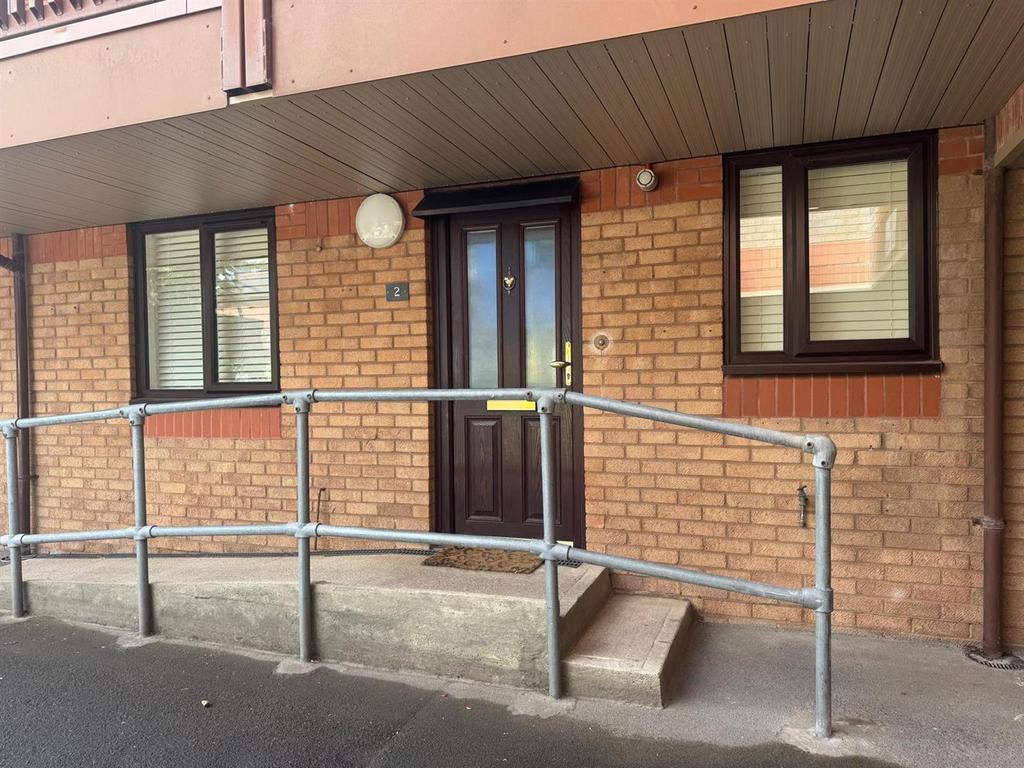 Private Entrance