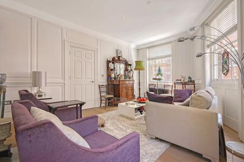 undefined, London EC4A