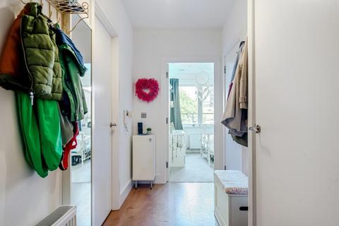 1 bedroom apartment for sale, River Heights, London, N17