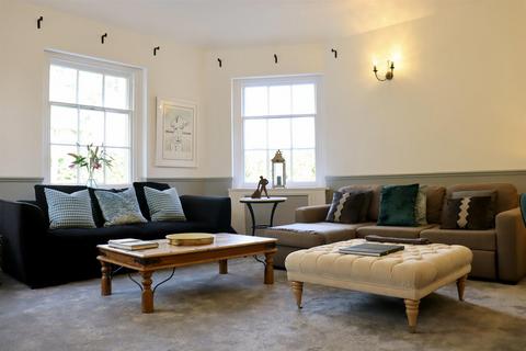 undefined, Portnall Drive, Virginia Water