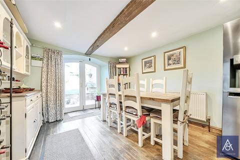 4 bedroom terraced house for sale, Chapel Road, Banbury OX17
