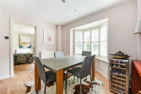 6 Sarum Close, Winchester, SO22 5LY