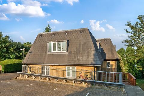 2 bedroom apartment for sale, Manor Way, London