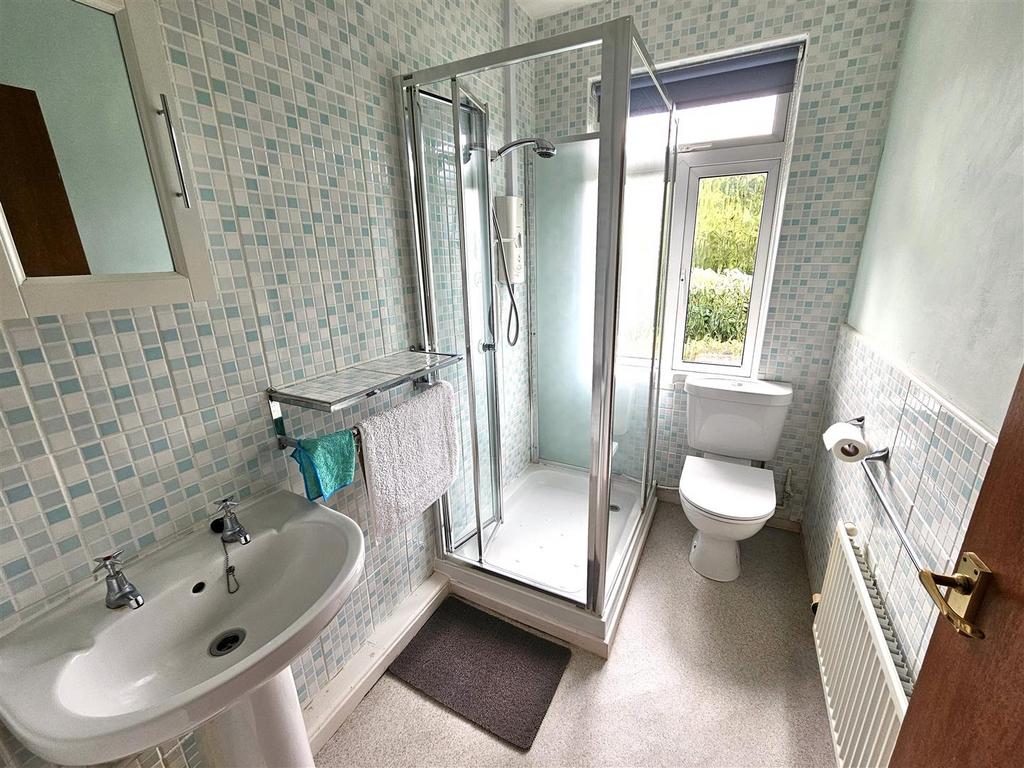 Shower Room.jpg