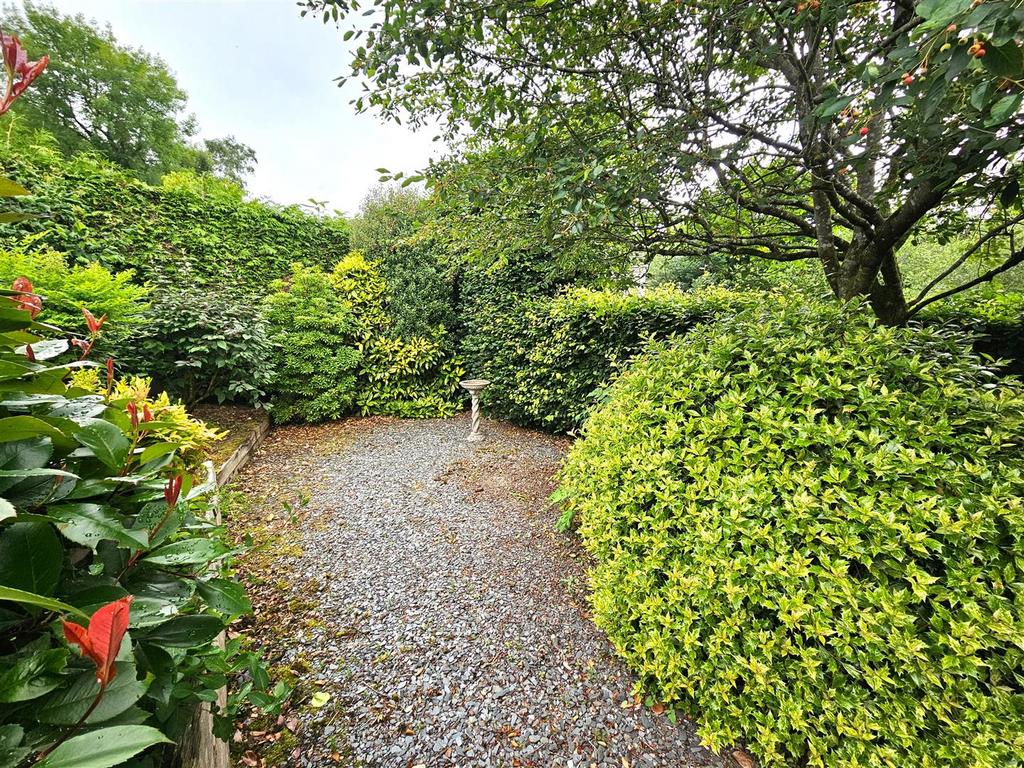 Rear Gardens.jpg