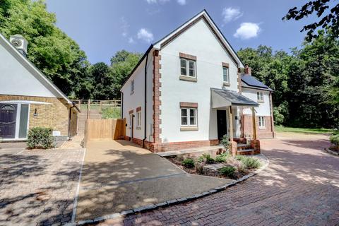 Burleighfield Estate, Loudwater HP10
