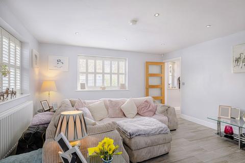 Felbrook House, 9 Barlee Close, Clavering, Saffron Walden, CB11 4SN