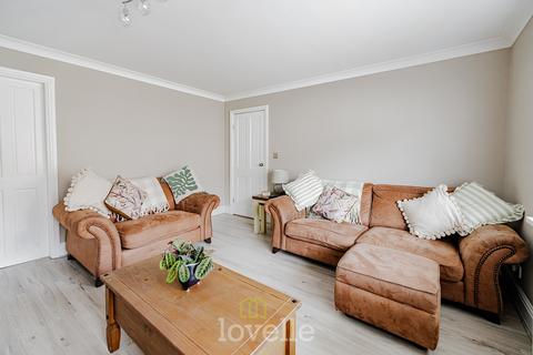 21 Barnet Drive, New Waltham, Grimsby, DN36 4GH