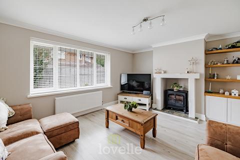 21 Barnet Drive, New Waltham, Grimsby, DN36 4GH
