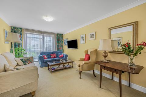 Chester Close South, London