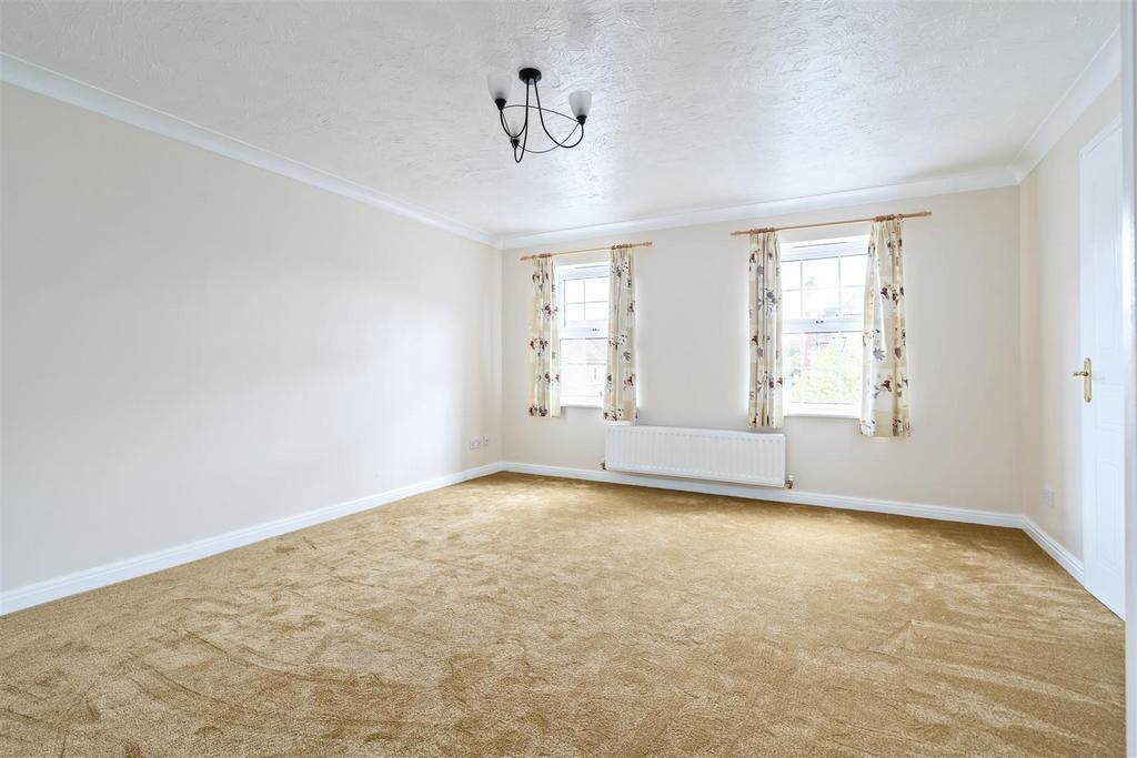 24 Trundle Lane 2.jpg