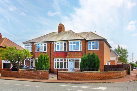 4 bedroom semi-detached house to rent, Southwood Gardens, Newcastle Upon Tyne