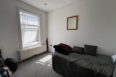 18 Cobham Road, Ilford, IG3 9JP