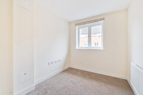 12 Kew Close, Romford, RM1 4WJ