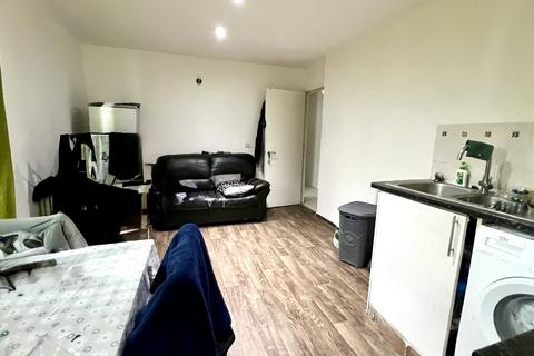 undefined, Bellview Court, Hanworth Road, Hounslow, TW3