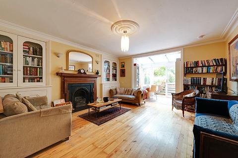 2 bedroom flat for sale, Tanza Road, Hampstead NW3