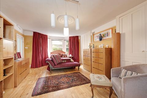 2 bedroom flat for sale, Tanza Road, Hampstead NW3