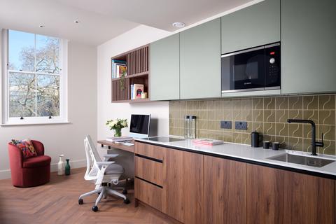 Studio to rent, Cromwell Road, South Kensington, London SW7