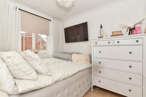 24 Barra Glade, Wickford, SS12 9GU