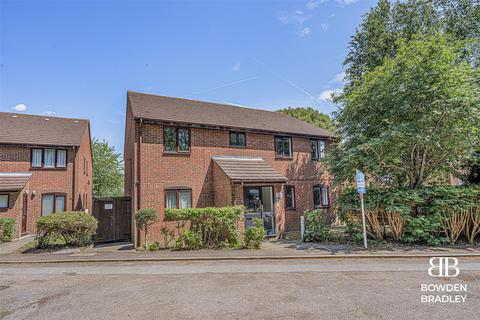 Davids Way, Hainault