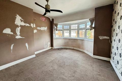 3 bedroom townhouse for sale, Abbey Rise, Leicester, LE4