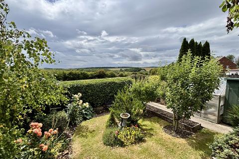 3 bedroom semi-detached house for sale, Ruskin Avenue, Easington Lane, Houghton Le Spring