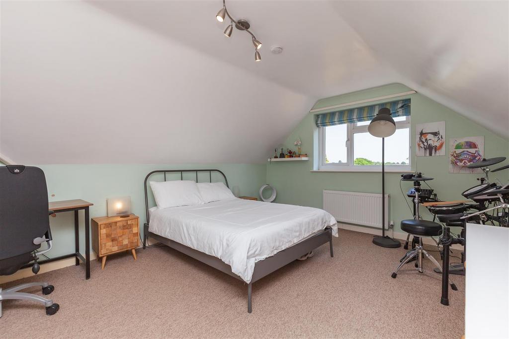 Bedroom 2.jpg