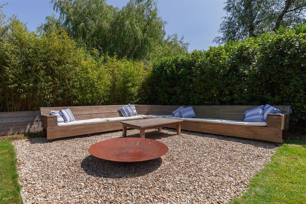 Garden 5.jpg