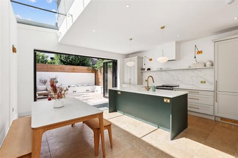22 Compton Crescent, London, W4 3JA