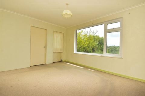 3 bedroom detached bungalow for sale, OUTSKIRTS BINSTEAD VILLAGE