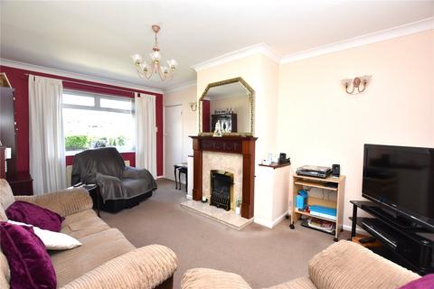 3 bedroom semi-detached house for sale, Barfield Drive, Yeadon, Leeds, West Yorkshire